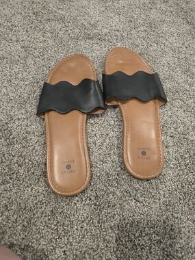 Shade & Shore Black Scalloped Slide Sandals with Tan Footbed